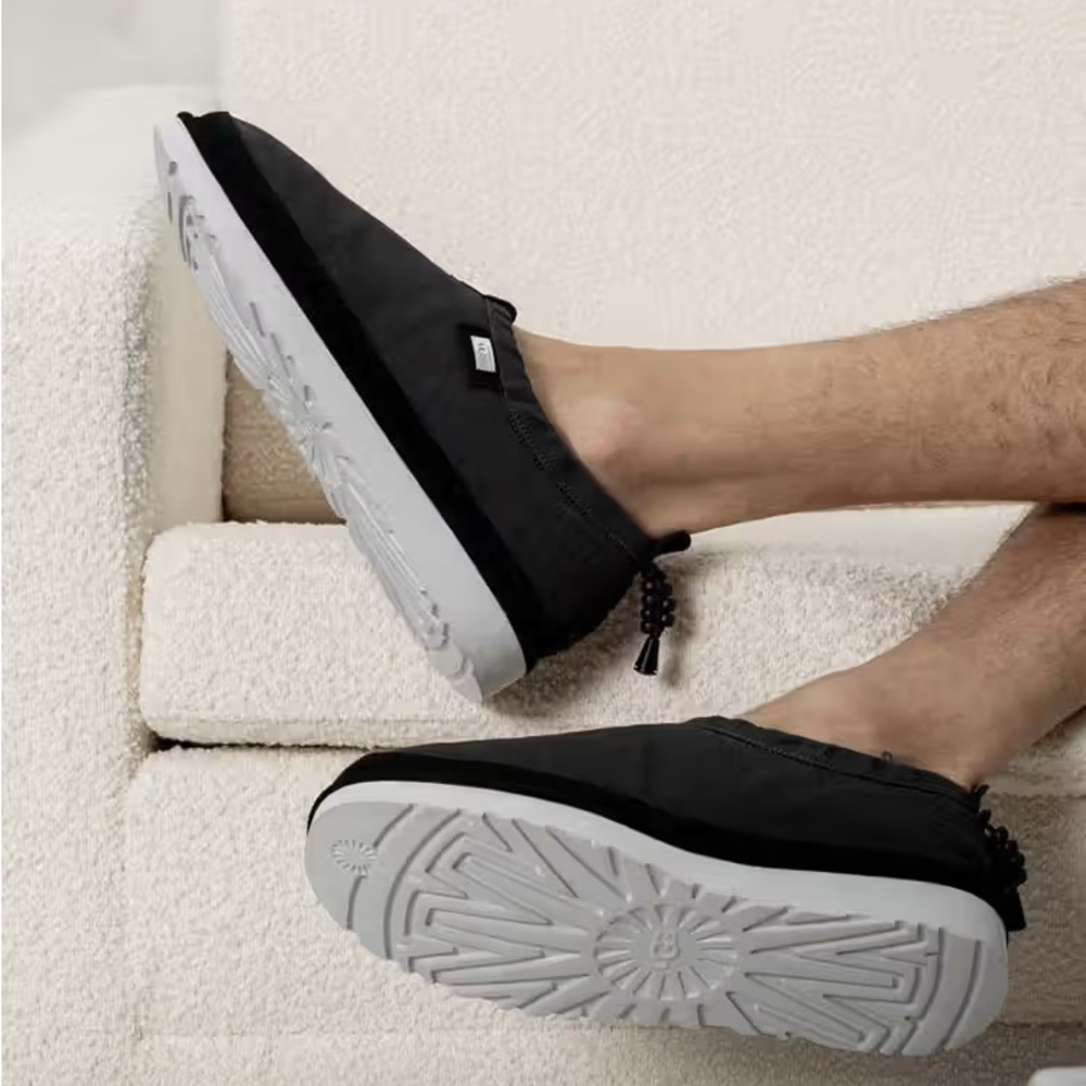 Limited Edition UGG x Stampd Tasman Slippers in Blk (Mens 5 / Womens 6)